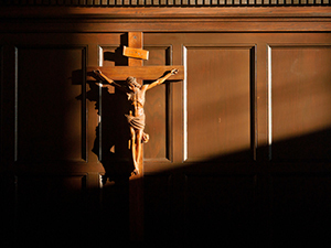 Oak Room crucifix