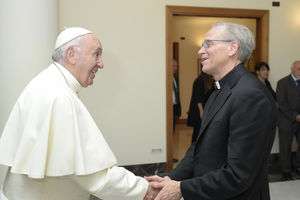 Rev. John I. Jenkins, C.S.C., shakes hands with His Holiness Pope Francis