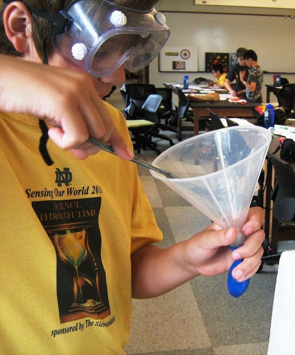 Middle school students learn science through Notre Dame's "Sensing Our World" program