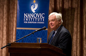 Christopher Patten speaks at the 2012 Nanovic Forum