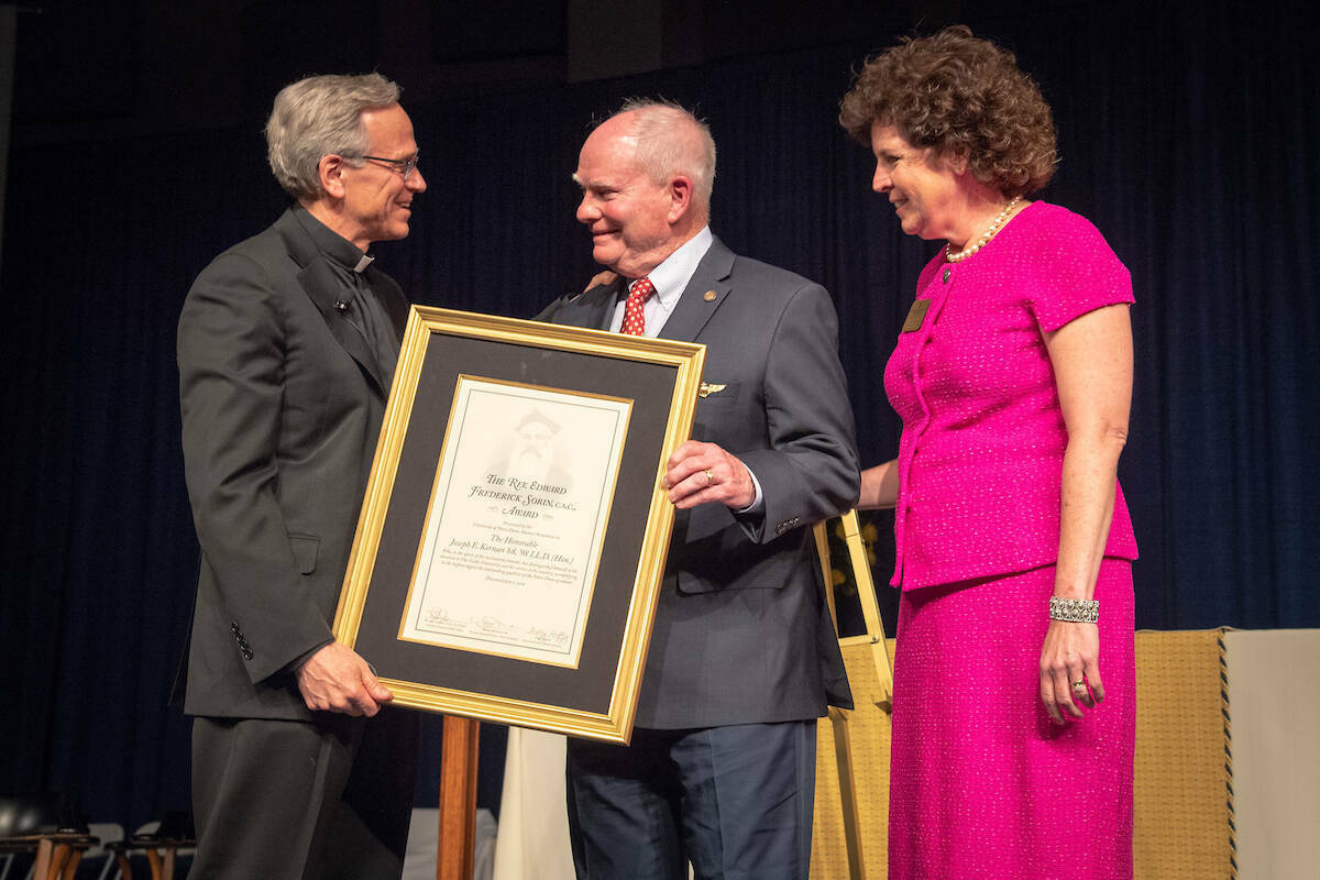 Joseph Kernan ’68 was presented with the 2018 Rev. Edward Frederick Sorin, C.S.C., Award, one of the University’s highest honors. 
