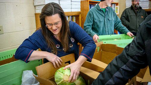 OIT staff members volunteer at a mobile food pantry at Evangel Heights United Methodist Church in South Bend. Photo by Matt Cashore/University of Notre Dame.