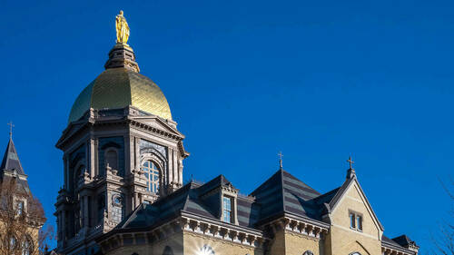 Main Building (Photo by Matt Cashore/University of Notre Dame)