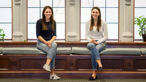 Olivia, left, and Sofia Perez ’21 (Photo by Matt Cashore/University of Notre Dame)