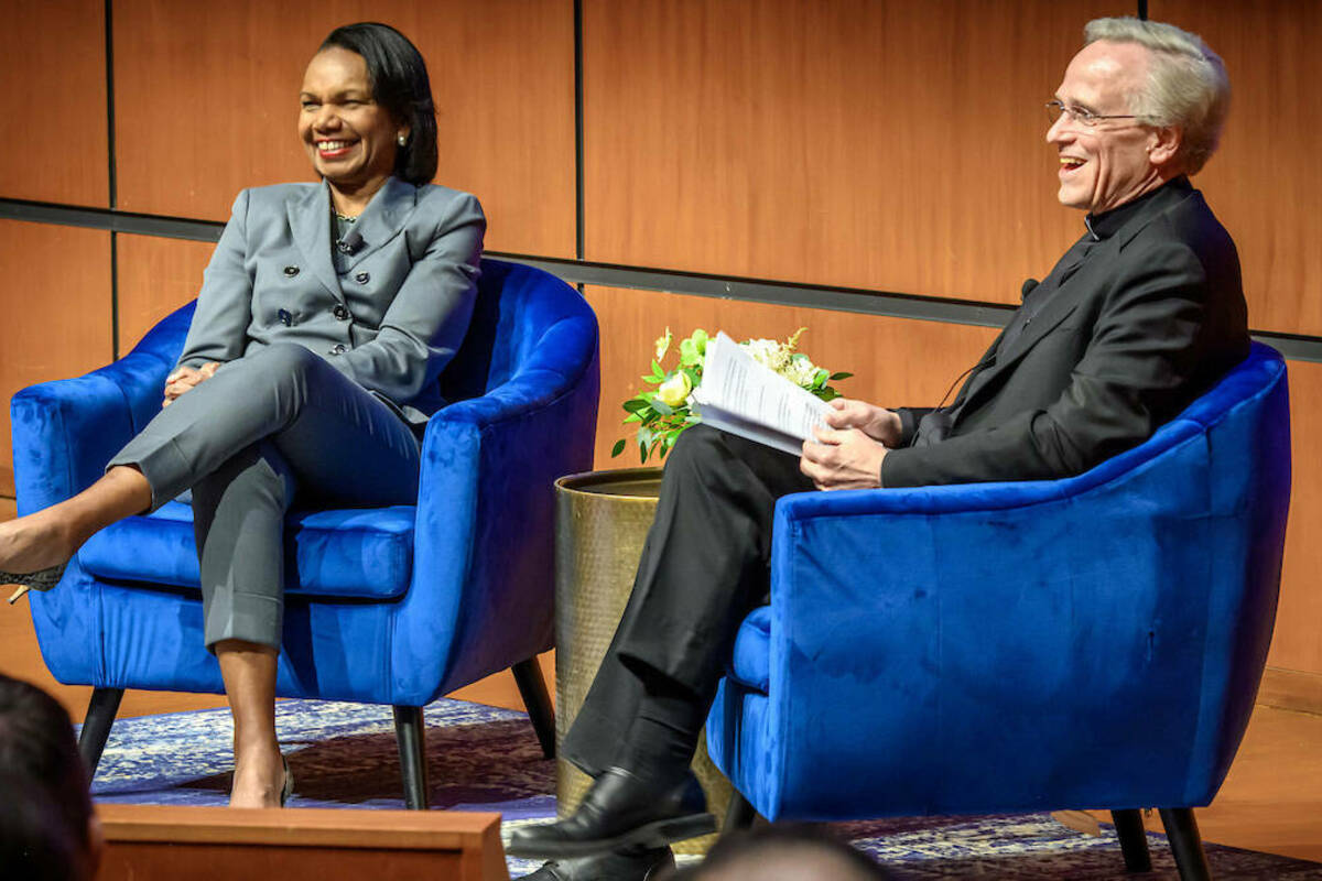 Condoleezza Rice, 66th U.S. Secretary of State and Notre Dame alumna, joins University of Notre Dame President Rev. John I. Jenkins, C.S.C. for a discussion and Q&A in the Jordan Auditorium of the Mendoza College of Business. (Photo by Matt Cashore/University of Notre Dame)