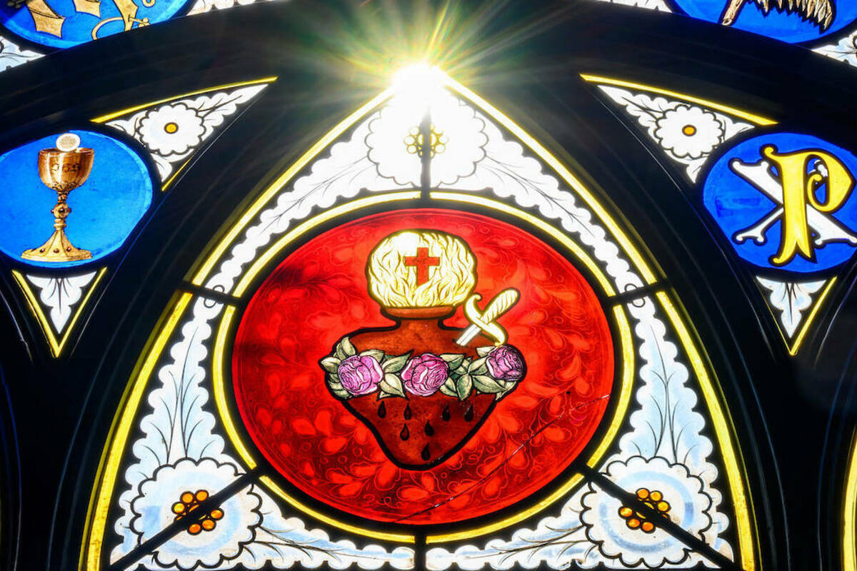 Stained glass window in the Basilica of the Sacred Heart (Photo by Matt Cashore/University of Notre Dame)