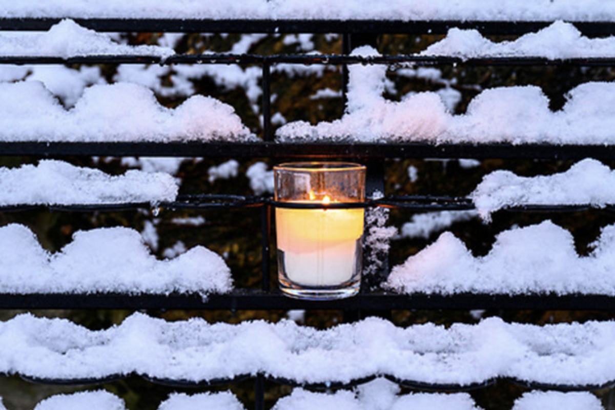 Candle in the Grotto. (Photo by Matt Cashore/University of Notre Dame)