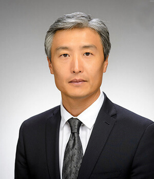 Yong Suk Lee 300